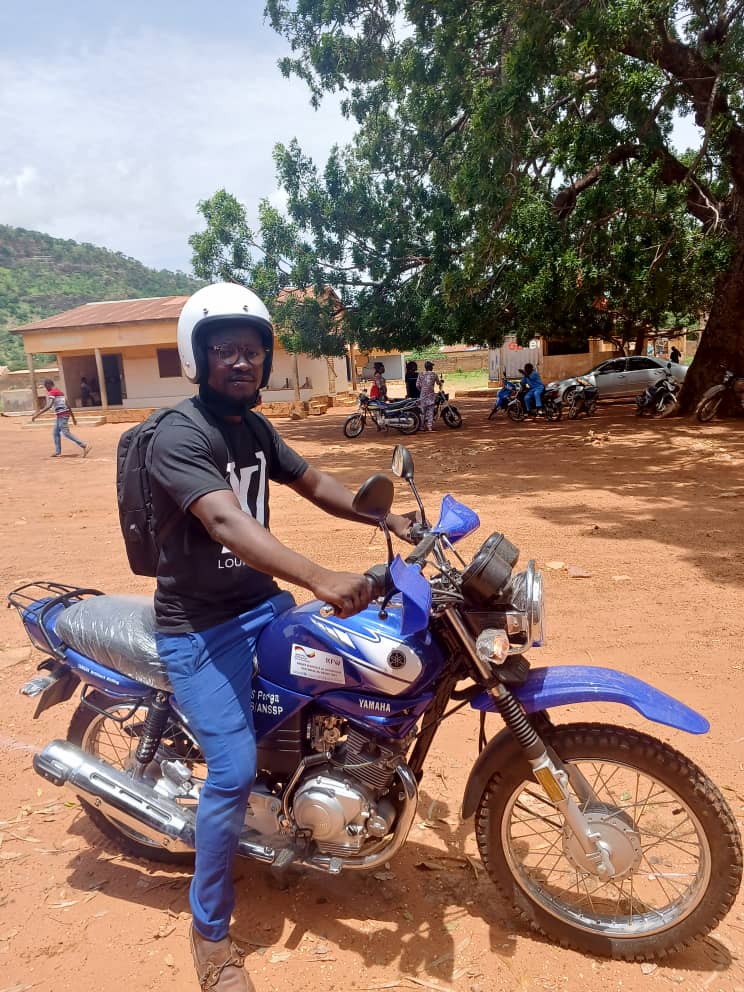 Don d’une Moto par l’UNICEF au Centre de Porga pour le PROJET D’APPUI A LA LOGISTIQUE VACCINALE AU BENIN 2023.